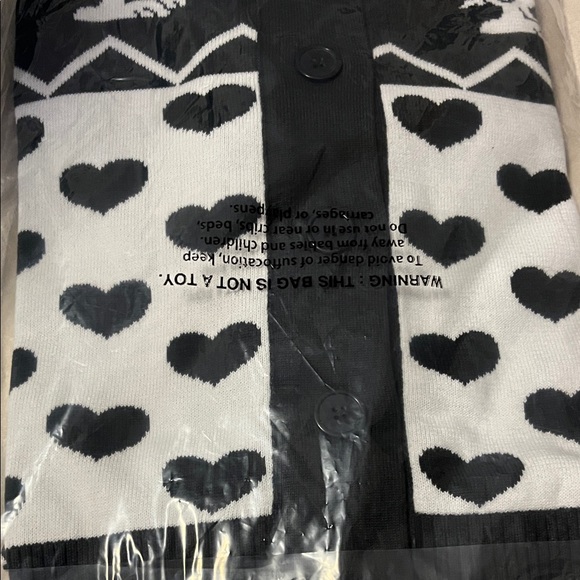 NWT Snoopy Women's Black and Off White Cardigan Sweater - Picture 8 of 11